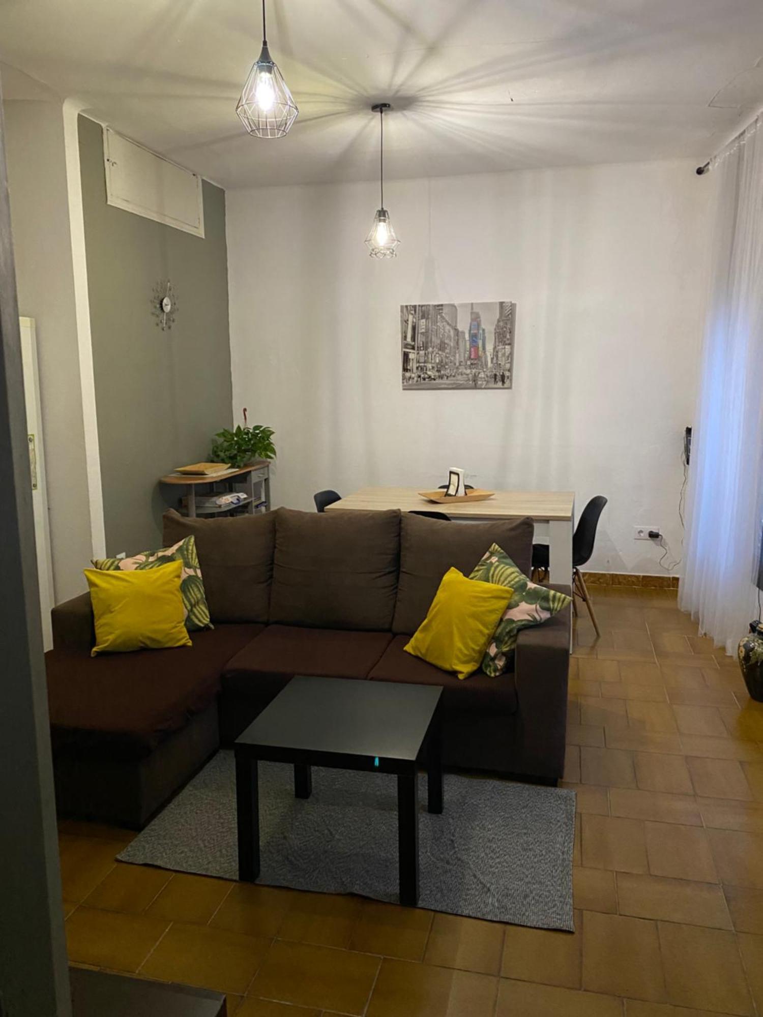 Apartamento Felicitat Figueres  Buitenkant foto
