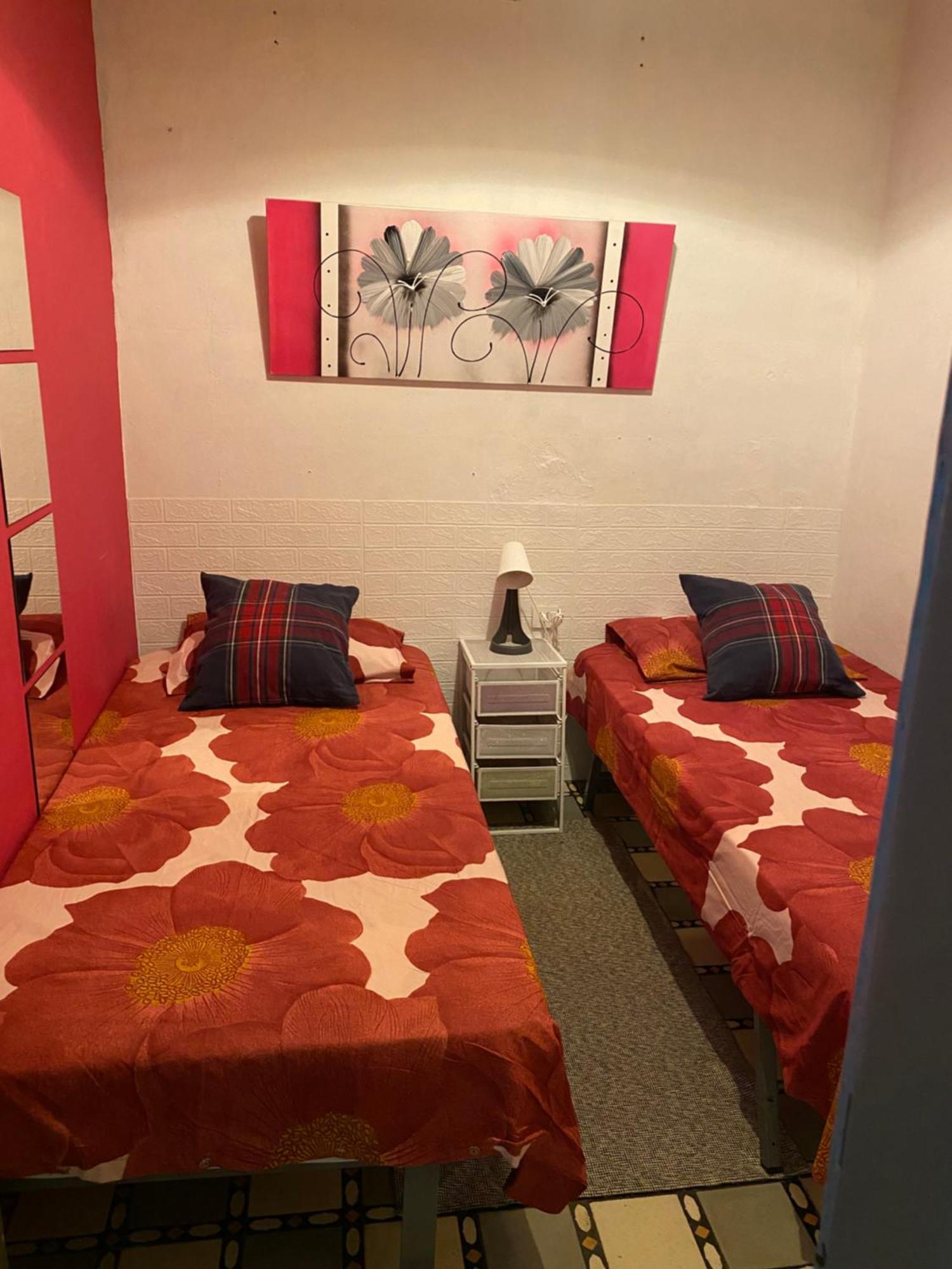 Apartamento Felicitat Figueres  Buitenkant foto