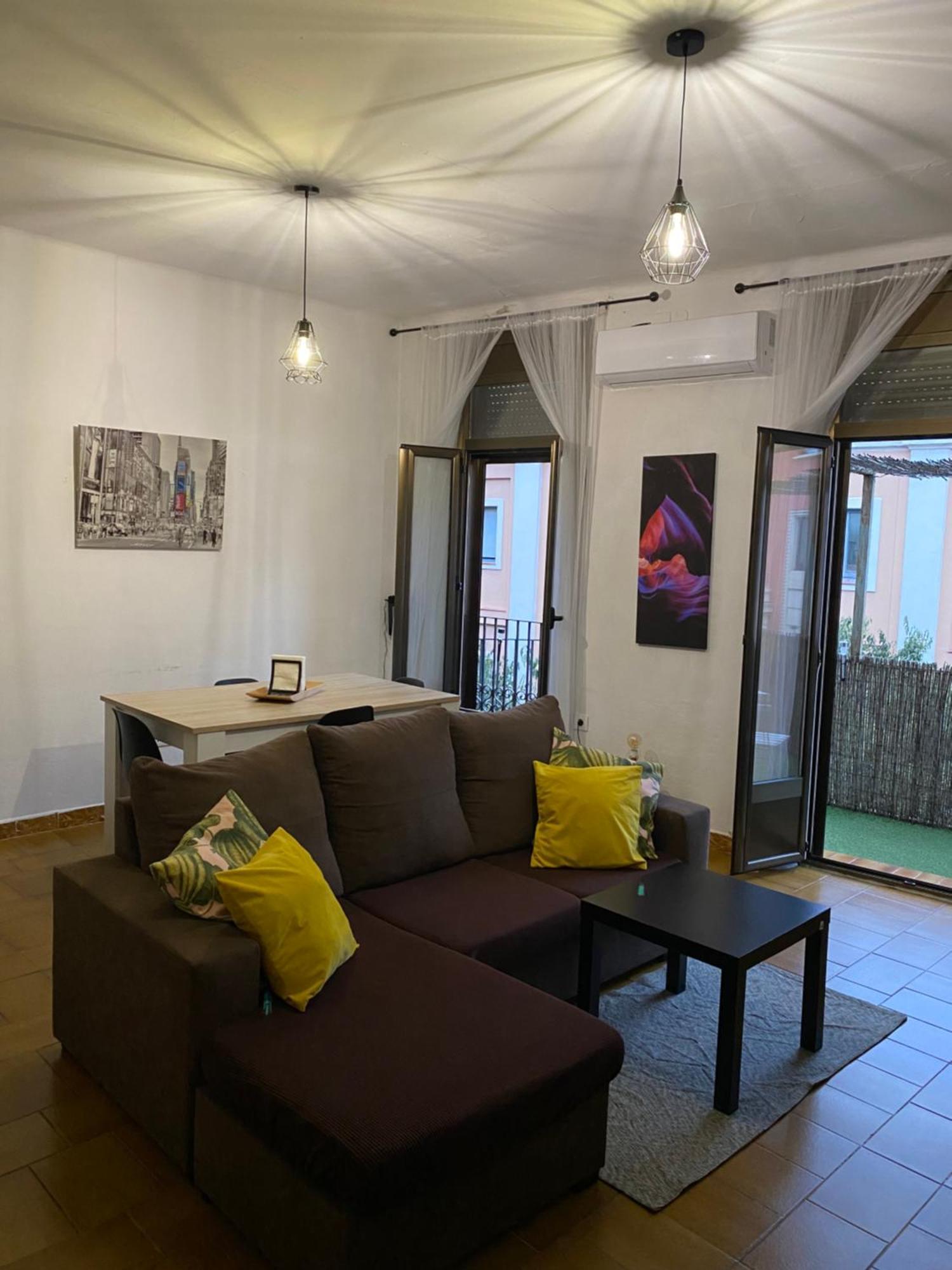 Apartamento Felicitat Figueres  Buitenkant foto